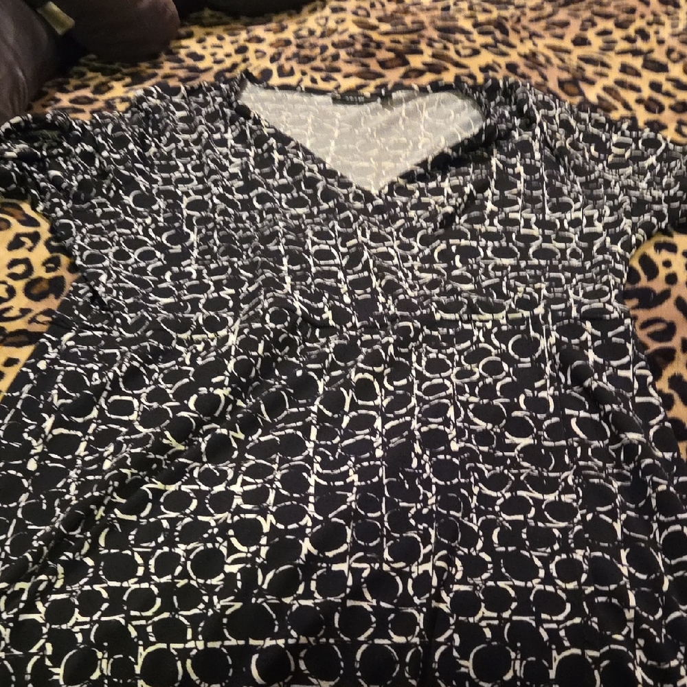 Apt. 9 Black and White Patterned Blouse
